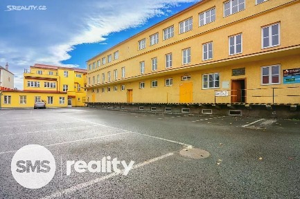 Krnov, Bruntál, Pod Bezručovým vrchem, Revoluční