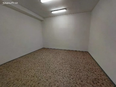 Pronájem skladového prostoru 37 m²