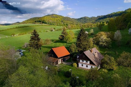 Dubá, Česká Lípa, Deštná