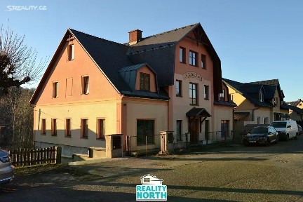 Prodej rodinného domu 690 m², pozemek 611 m²