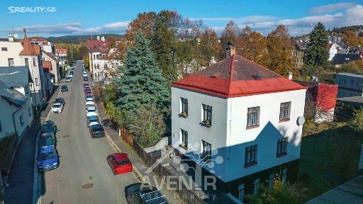Prodej rodinného domu 220 m², pozemek 774 m²
