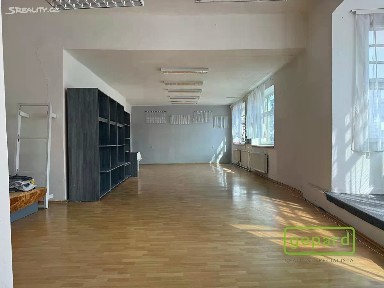 Pronájem obchodního prostoru 84 m²