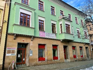 Pronájem obchodního prostoru 215 m²