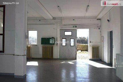 Pronájem komerční nemovitosti 143 m² Sukorady