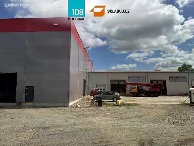 Pronájem skladového prostoru 1800 m²