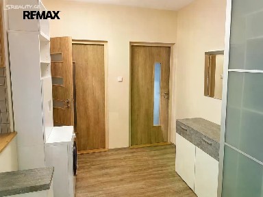 Prodej bytu 2+1 68 m² Závodu míru, Karlovy Vary - Stará Role