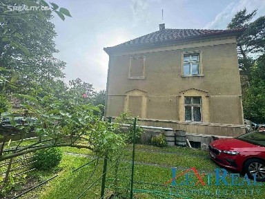 Komenského, Benešov nad Ploučnicí