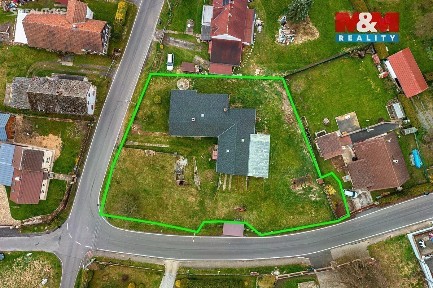 Prodej rodinného domu 200 m², pozemek 1443 m²