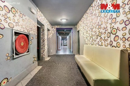 Prodej komerční nemovitosti 700 m² Krnsko