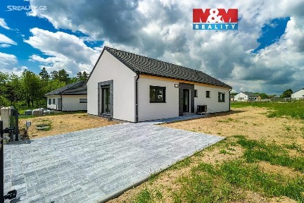 Prodej rodinného domu 101 m², pozemek 1012 m² Mcely