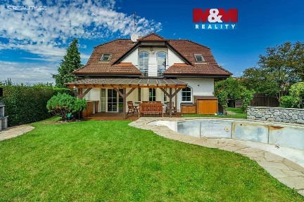 Prodej rodinného domu 217 m², pozemek 1083 m²