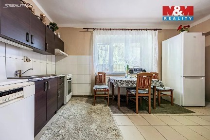 Prodej rodinného domu 105 m², pozemek 641 m²