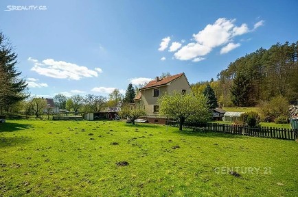 Prodej rodinného domu 160 m², pozemek 2000 m²
