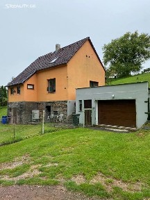 Prodej rodinného domu 160 m², pozemek 2046 m²