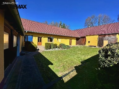 Prodej rodinného domu 190 m², pozemek 1562 m² Borovany