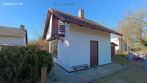 Prodej chaty 35 m², pozemek 344 m² Pištín - Zálužice