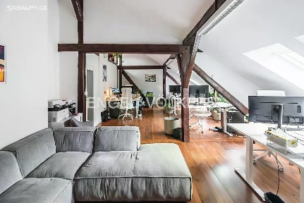 Pronájem kanceláře 93 m² Na Moráni, Praha - Nové Město