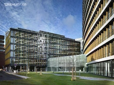 Pronájem kanceláře 521 m² Pikrtova, Praha - Nusle