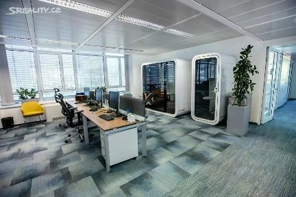 Pronájem kanceláře 202 m²