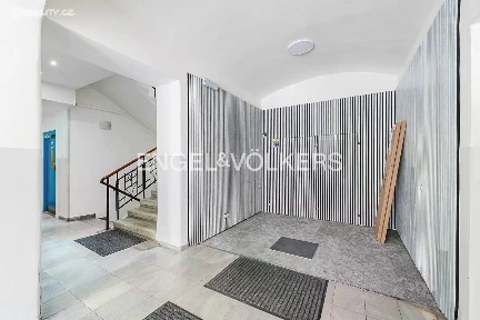 Pronájem kanceláře 41 m² Americká, Praha - Vinohrady