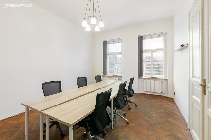 Pronájem kanceláře 100 m²