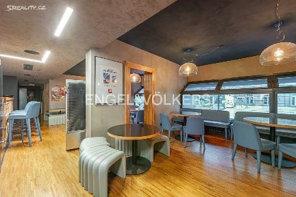 Pronájem komerční nemovitosti 213 m² Ječná, Praha - Nové Město