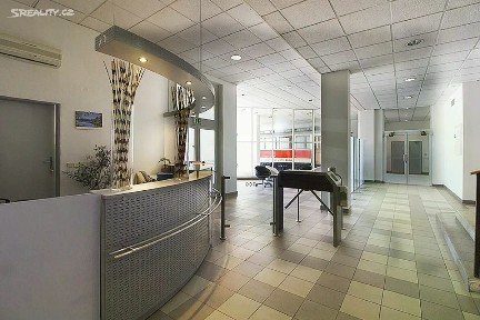 Pronájem kanceláře 126 m² Ringhofferova, Praha - Třebonice