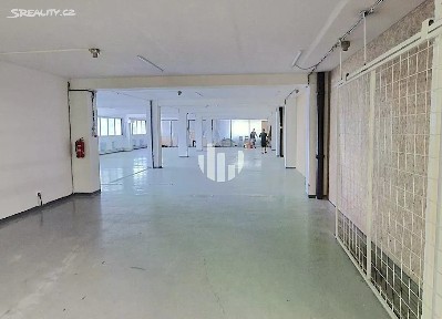 Pronájem skladového prostoru 456 m² Ve žlíbku, Praha - Horní Počernice