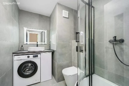 Prodej bytu 3+1 70 m² Jeseninova, Ústí nad Labem - Střekov
