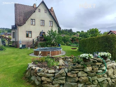 Prodej rodinného domu 250 m², pozemek 2819 m²