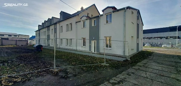 Pronájem bytu 1+1 40 m² Kamenný Pahorek, Košťany