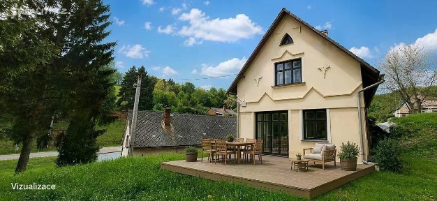 Prodej rodinného domu 130 m², pozemek 1733 m²
