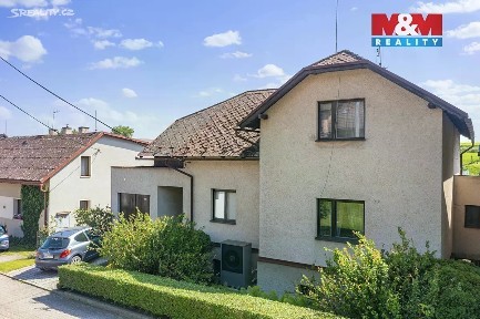 Prodej rodinného domu 200 m², pozemek 1149 m²