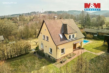 Prodej rodinného domu 145 m², pozemek 2965 m²