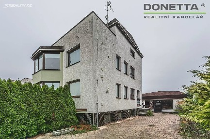 Prodej rodinného domu 240 m², pozemek 738 m²