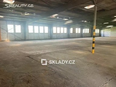 Pronájem skladového prostoru 466 m²