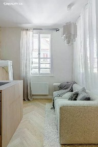 Prodej bytu 1+kk 28 m² Na Václavce, Praha - Smíchov