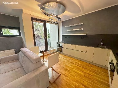 Prodej bytu 3+kk 103 m² Pod průsekem, Praha - Hostivař