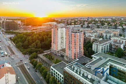 Prodej bytu 1+kk 40 m² Vinohradská, Praha - Strašnice