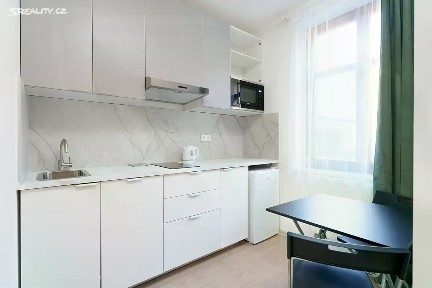 Prodej bytu 1+kk 17 m² Kolčavka, Praha - Libeň