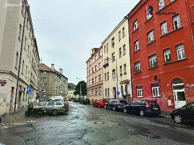 Prodej bytu 1+kk 20 m² Pod Čertovou skalou, Praha - Libeň