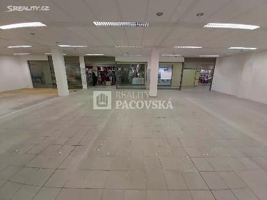 Pronájem obchodního prostoru 184 m²
