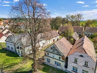 Prodej rodinného domu 237 m², pozemek 2553 m²