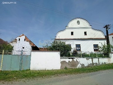 Břežany