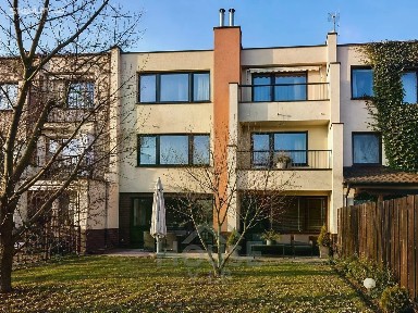 Prodej rodinného domu 280 m², pozemek 284 m² Vehlovická, Praha - Čimice