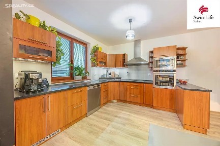 Prodej rodinného domu 120 m², pozemek 828 m²