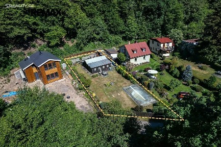 V Potocích, Černolice