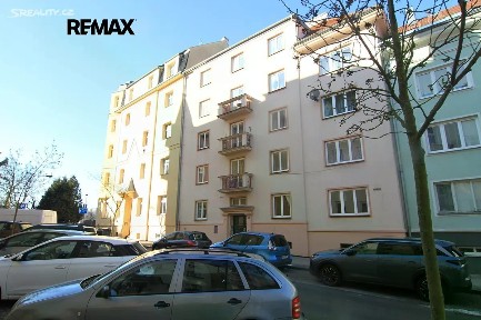 Prodej bytu 4+1 83 m² Kvapilova, Karlovy Vary - Drahovice