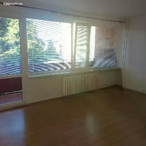 Krnov, Bruntál, Pod Bezručovým vrchem, Budovatelů, 8