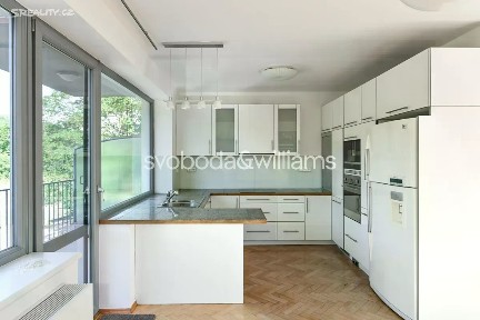 Pronájem rodinného domu 230 m², pozemek 578 m² K vinicím, Praha - Nebušice